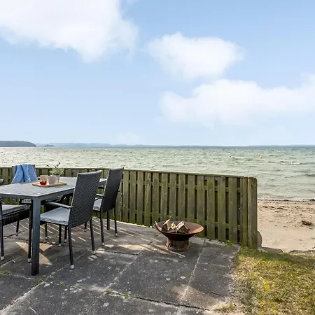 Lovely In With Kitchen Holiday home Ronde