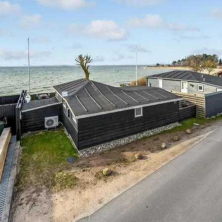 Lovely In With Kitchen Holiday home Ronde